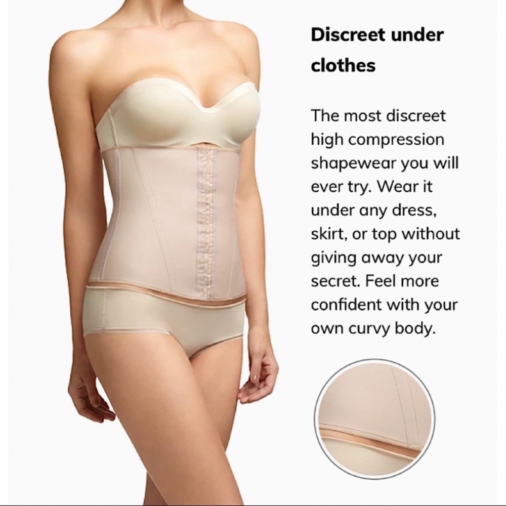 Squeem Magical Lingerie waist trainer 
Size:XS